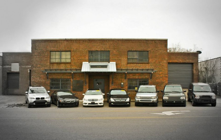 Auto Repair Garage Mid Quad thumbnail