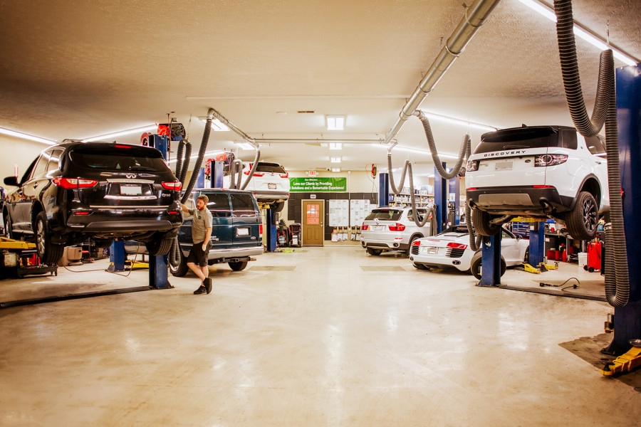 Land Rover Repair by Oxford Automotive Powell in Powell, OH